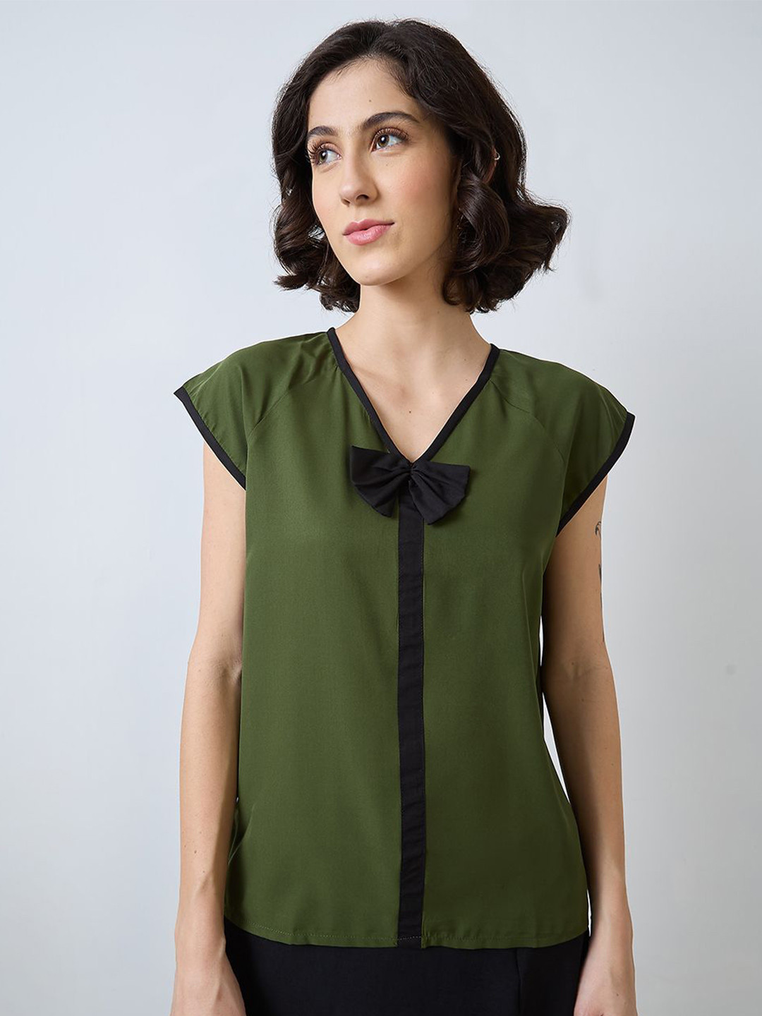 SZN Cap-Sleeve Bow Detail Top