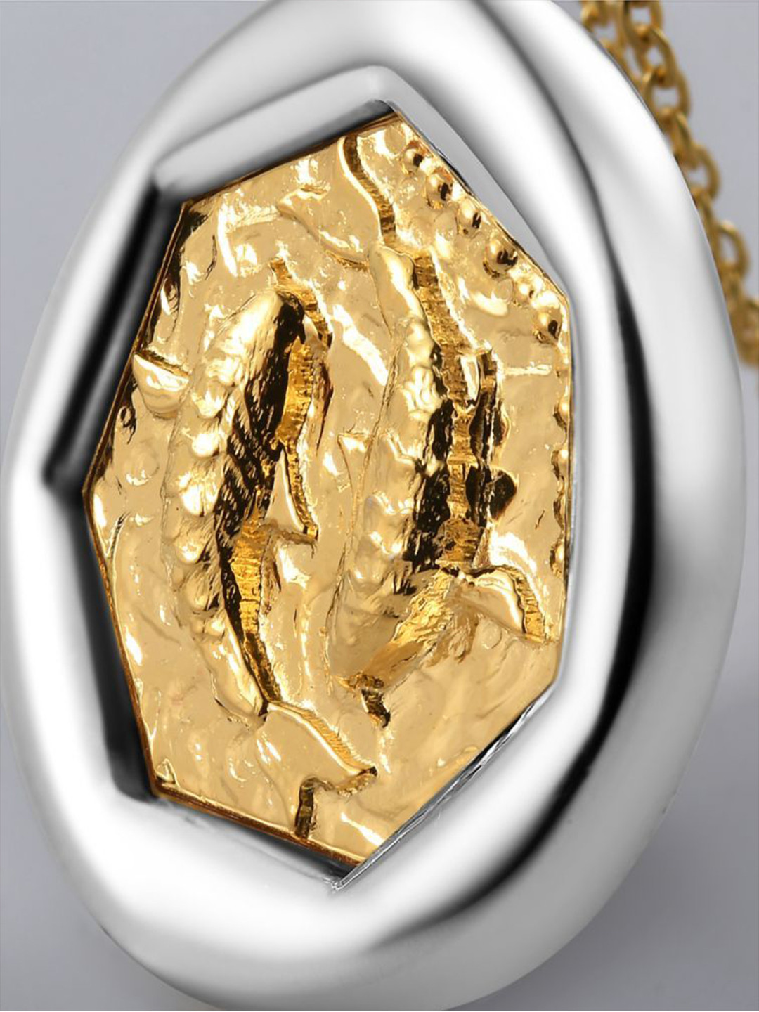 HOUSE OF SEVEN Gold -Plated Zodiac Sign Pendant With Chain