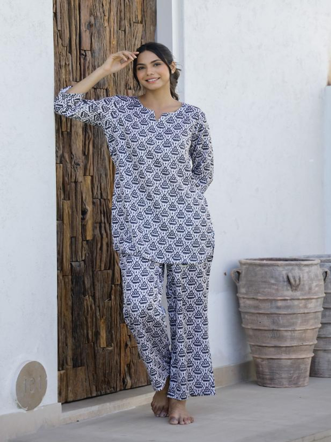 FLAVIA CREATION Geometric Printed Pure Cotton Top & Pyjamas
