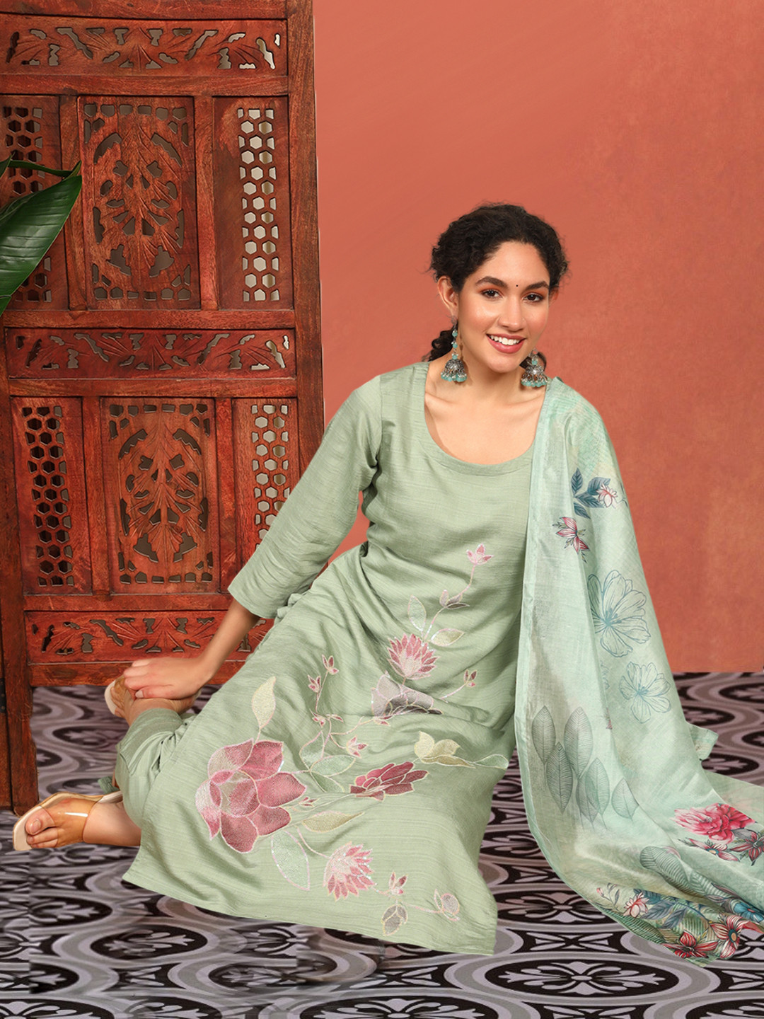 Sangria Printed Round Neck Kurta Pant Dupatta Set