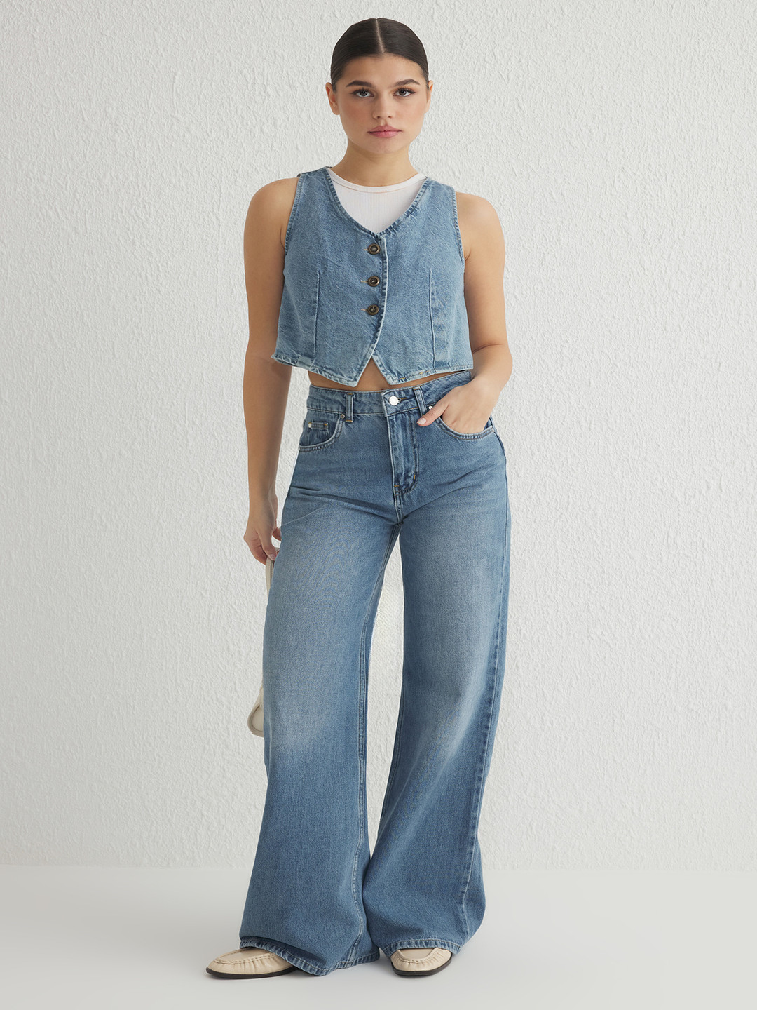 Trendyol Women Low Distress Light Fade Jeans