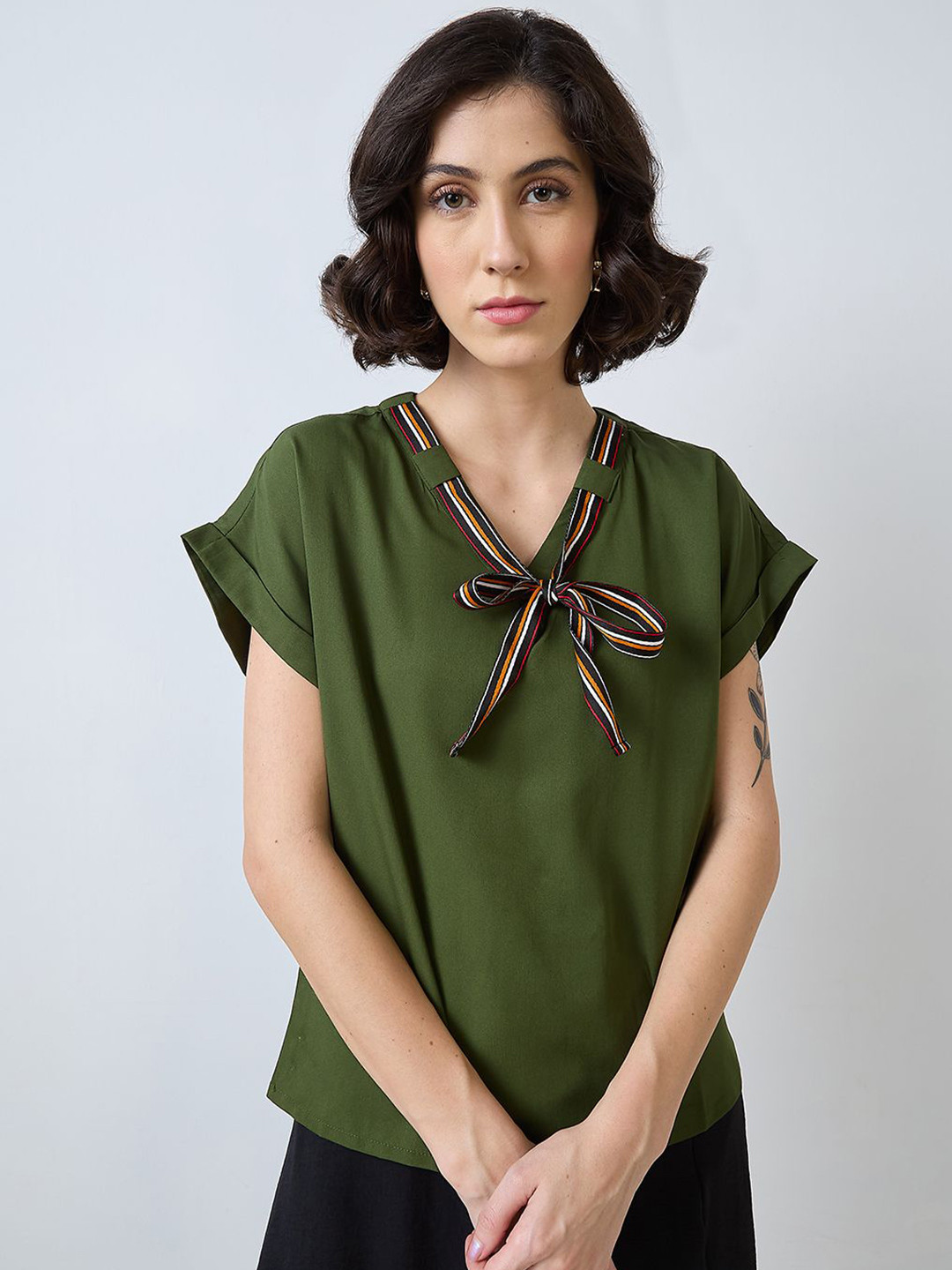 SZN Bow-Tie Extended Sleeves Top