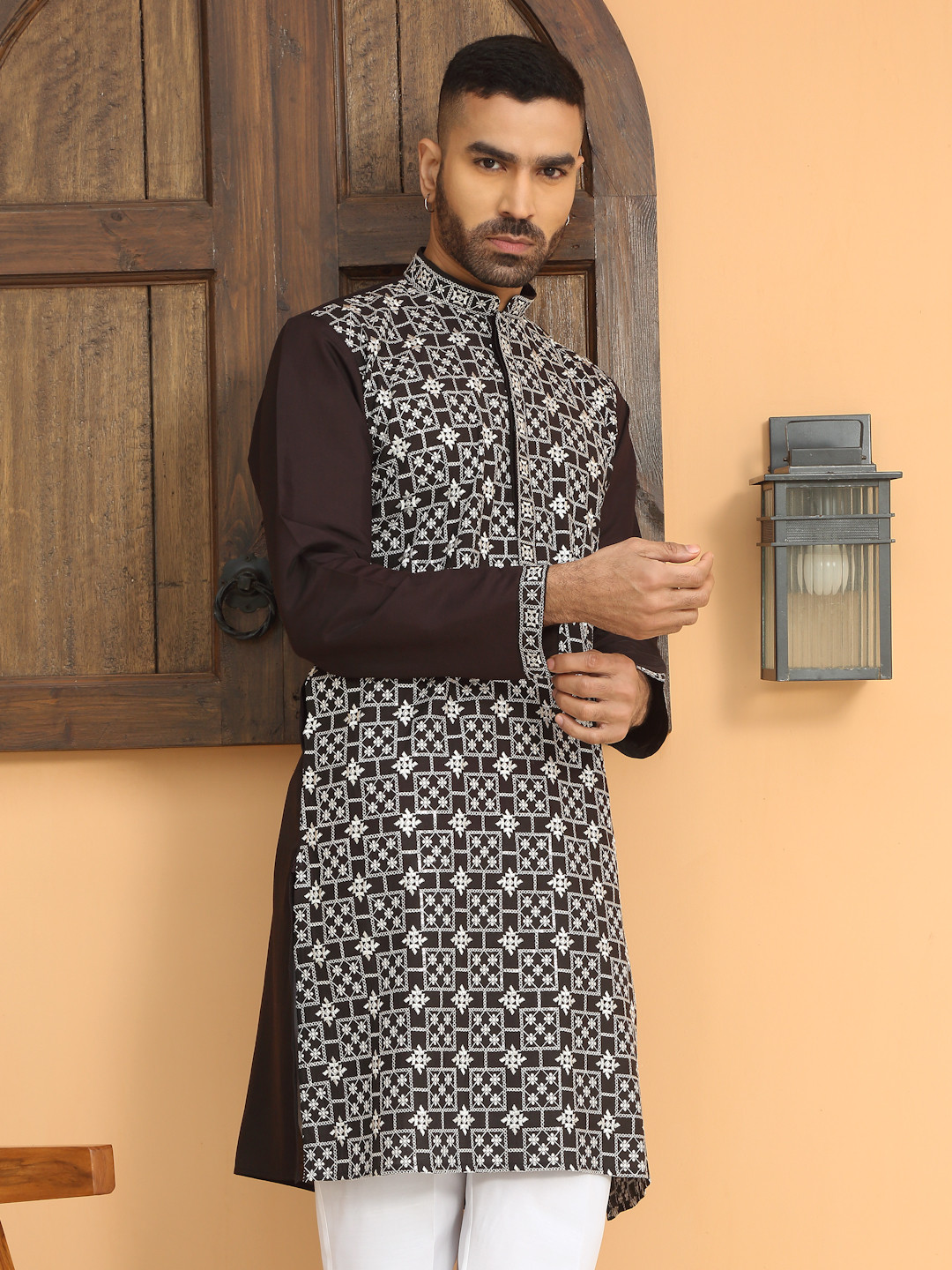 KRAFT INDIA LUXE Floral Embroidered Chikankari Mandarin Collor Straight Kurta
