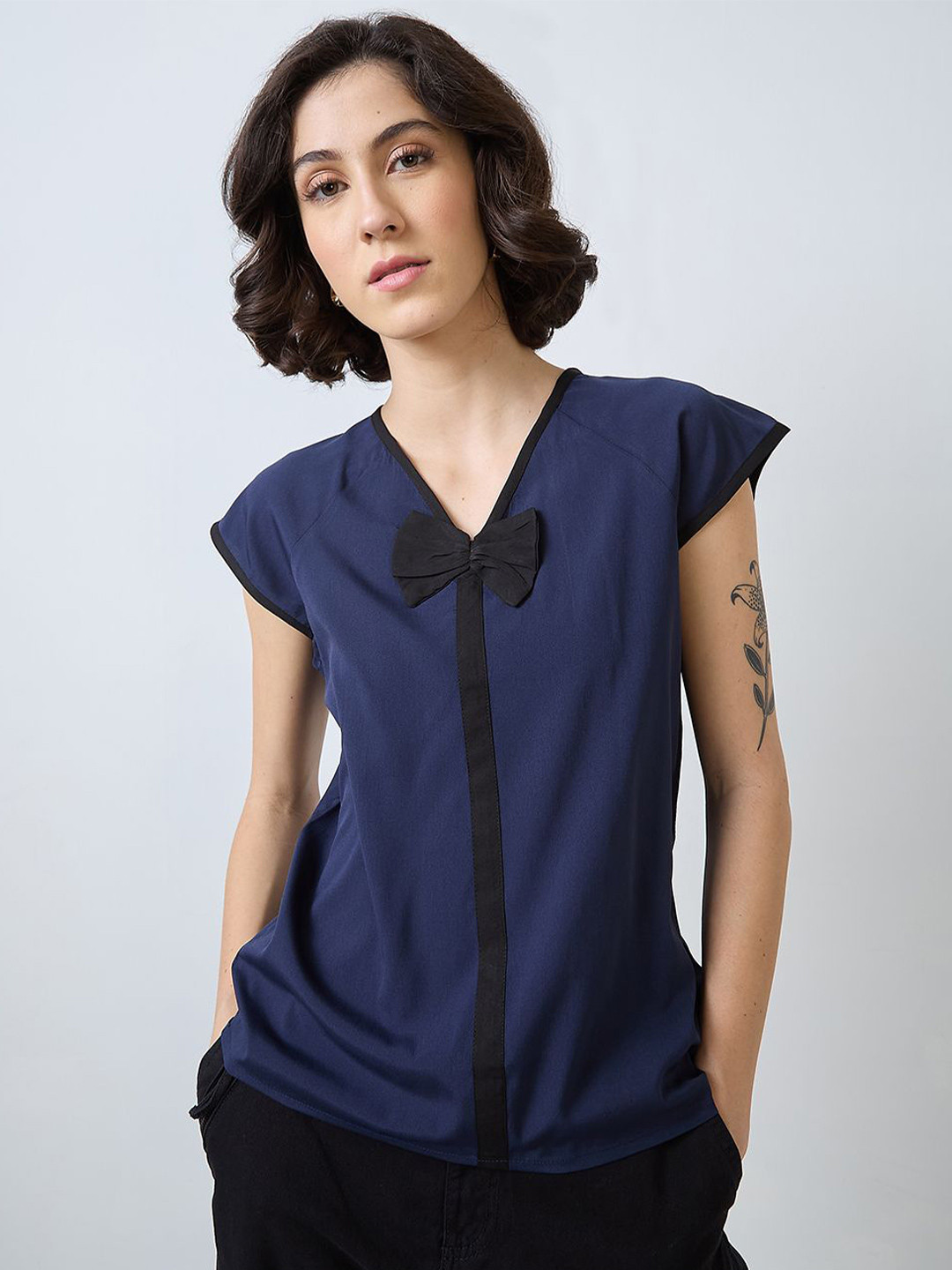 SZN Cap-Sleeve Bow Detail Top