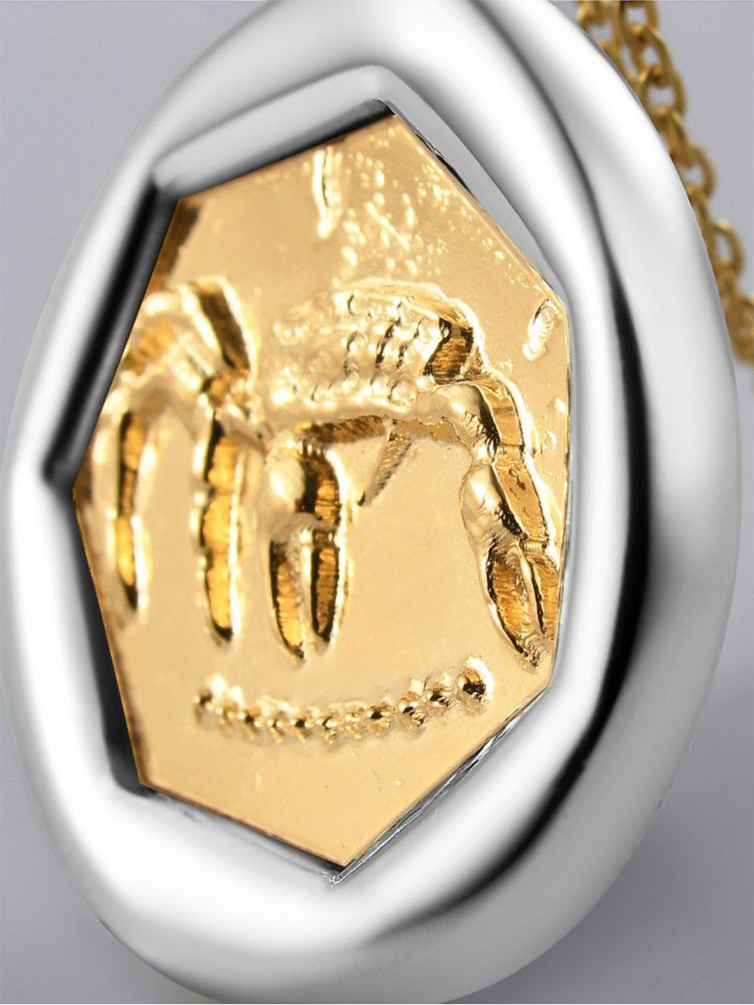 HOUSE OF SEVEN Gold-Plated Zodiac Sign Pendant With Chain