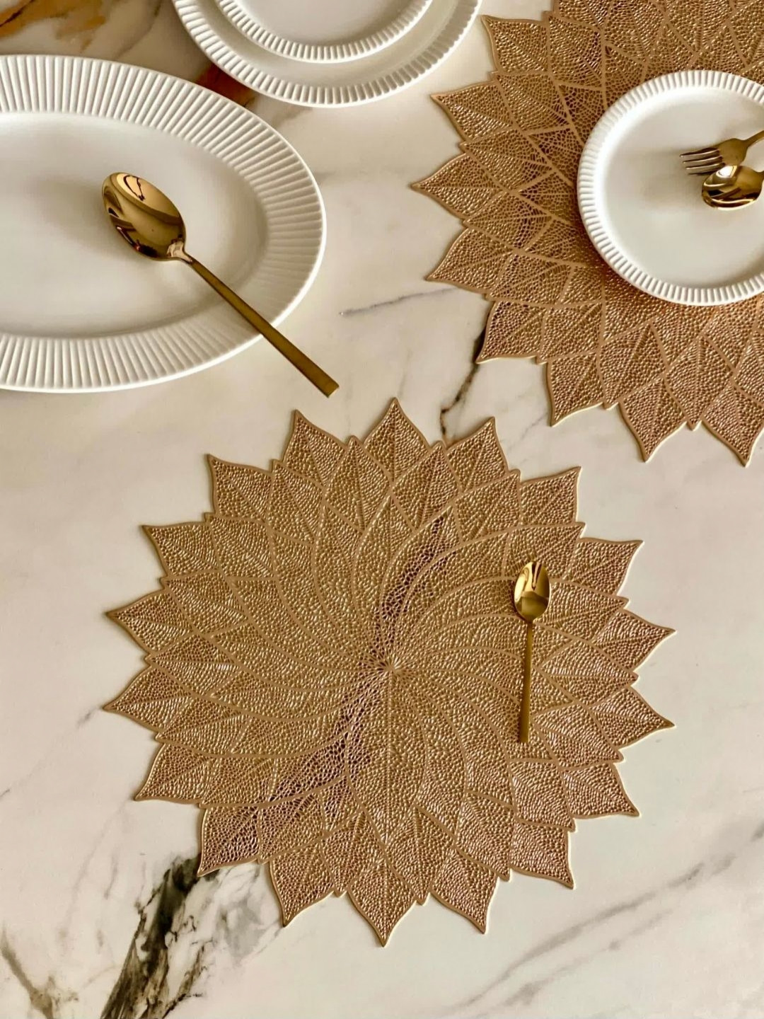 Mason Home Divine Gold-Toned 6 Pieces Textured Round Table Placemats