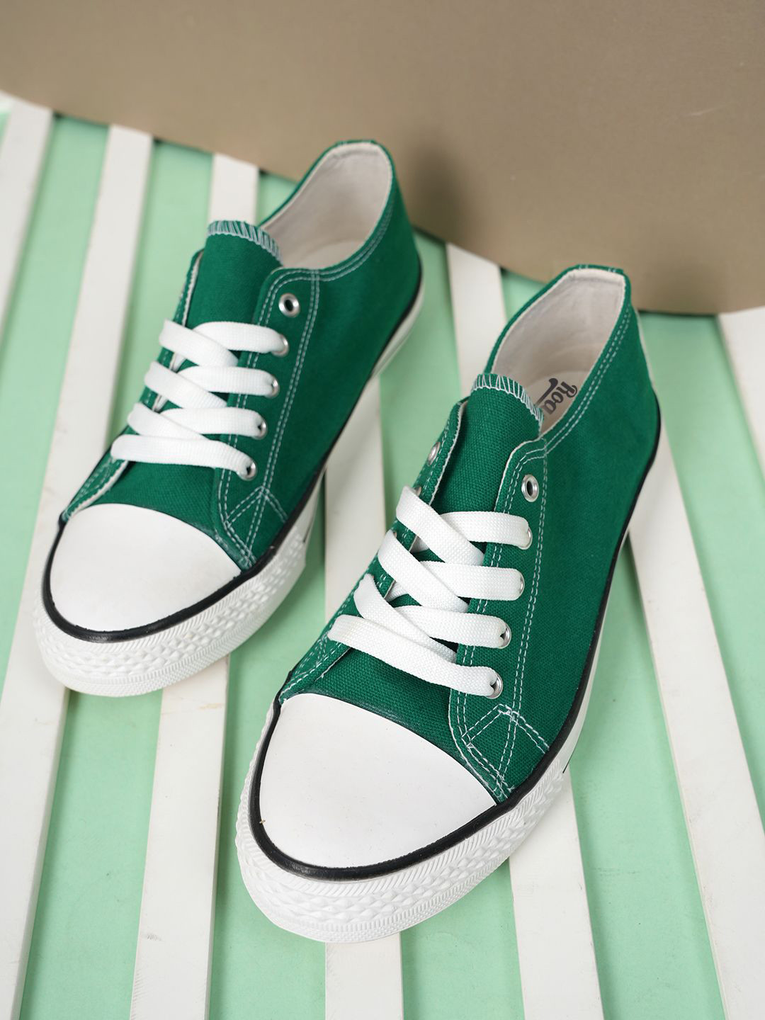 The Roadster Lifestyle Co Canvas Lace-up Casual High Top Sneakers