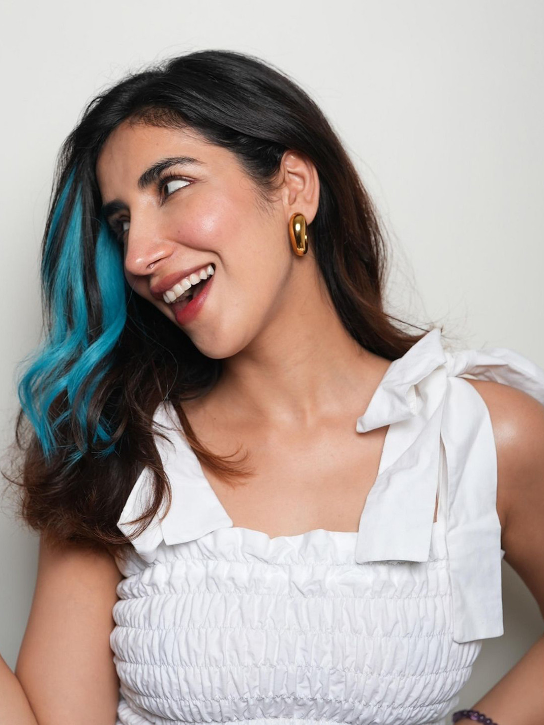 NISH HAIR Set Of 2 Clip-In Wavy Coloured Strand Hair Extension - Unicorn Blue 16 Inch