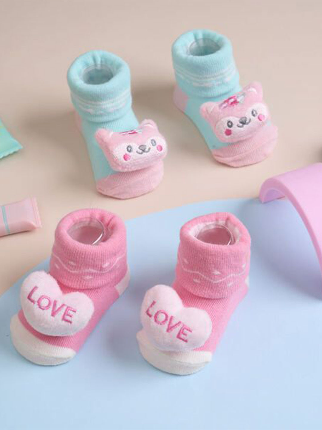 KICKS & CRAWL Pack Of 2 Self-Designed Ankle-Length Booties