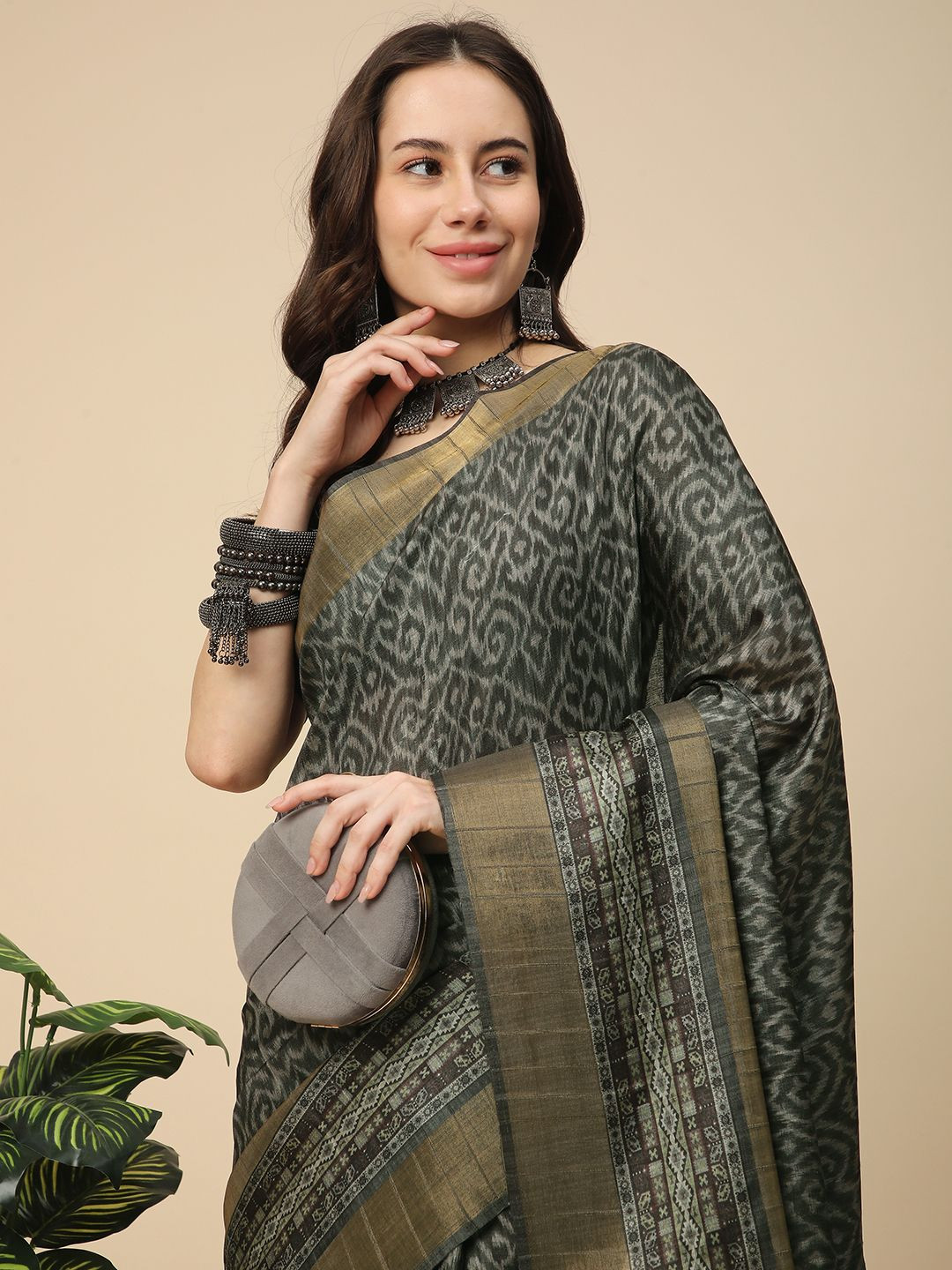 RATAN Tie and Dye Zari Art Silk Saree