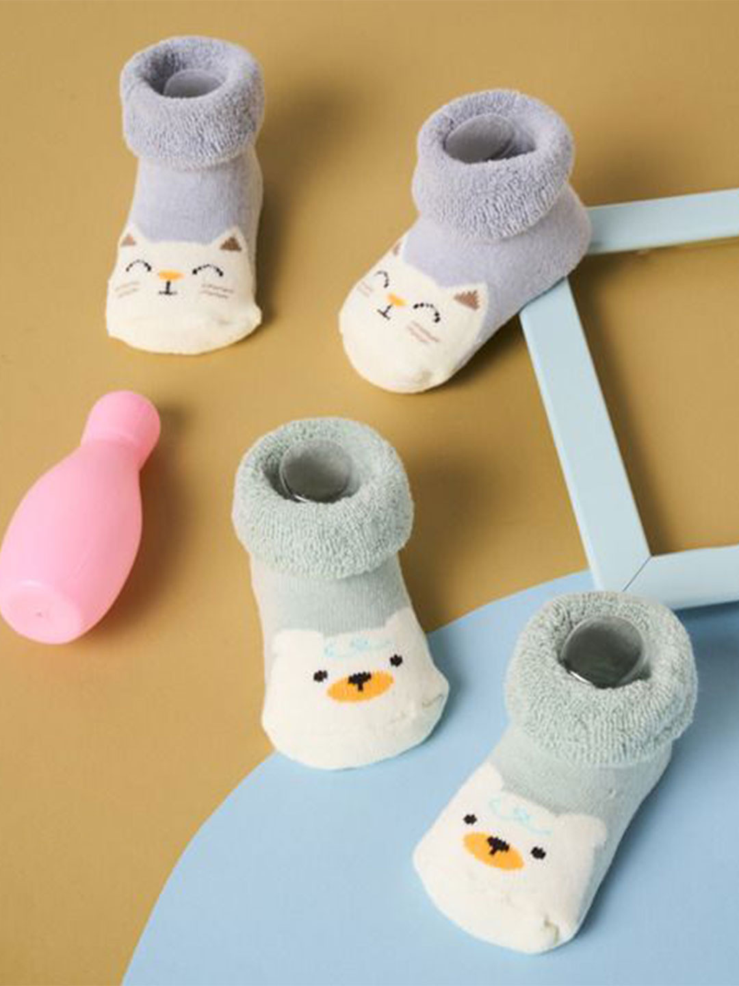 KICKS & CRAWL Kids Pack Of 2 Checked Organic Cotton Odour Free Ankle Length Socks