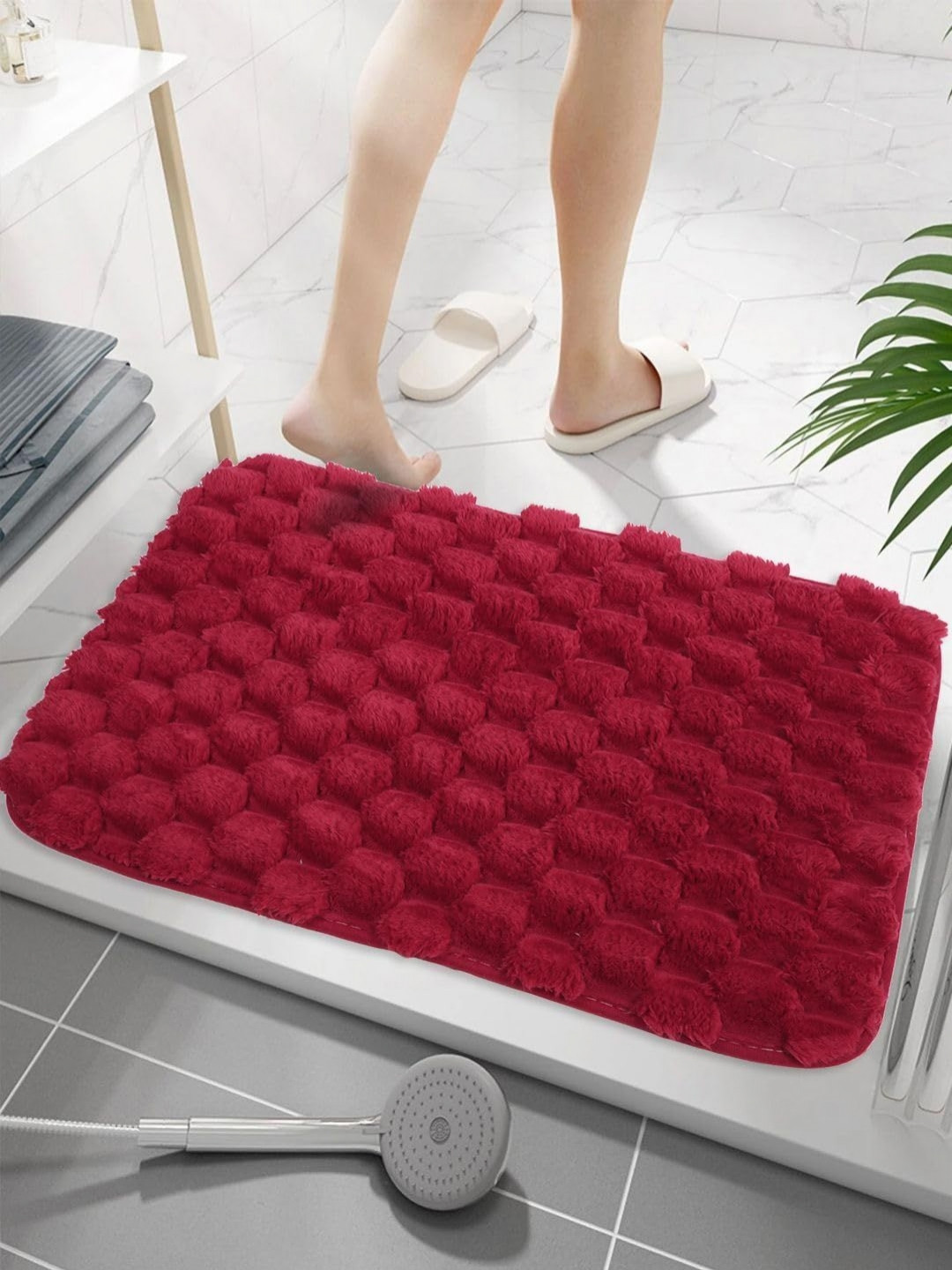 FAVRIA Maroon Cushioned Velvet 1000 GSM Anti Slip Water Absorbent Bath Rug