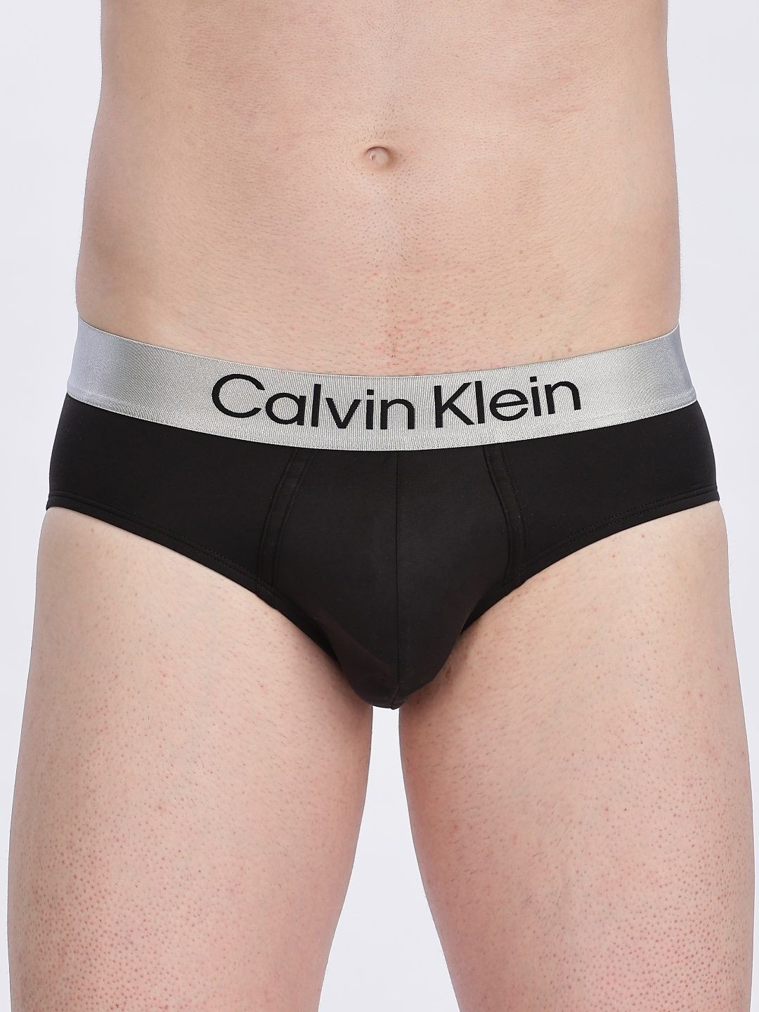 Calvin Klein Underwear Low-Rise Basic Brief NB4126001