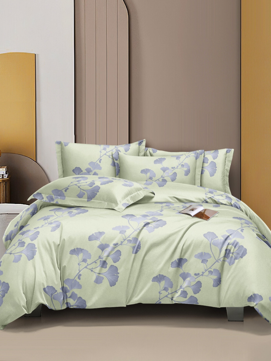 Ariana Green Floral Microfiber 140 TC Queen Bedsheet with 2 Pillow Covers-89 x 98 inches