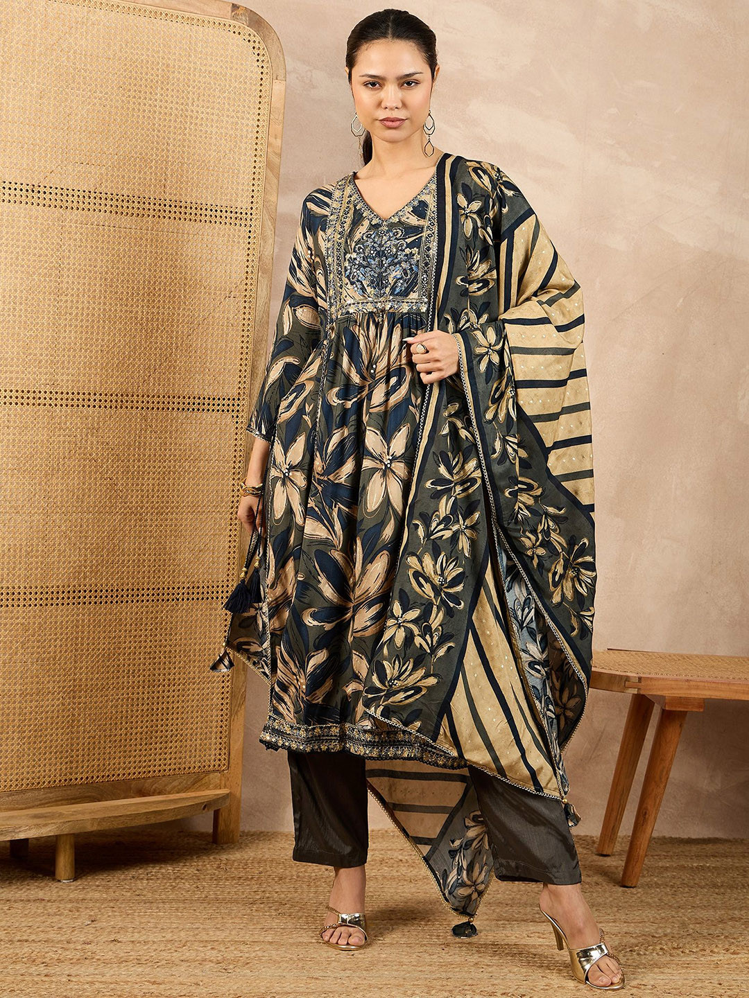 CHETI Women Floral Embroidered High Slit Beads and Stones Raw Silk Kurta with Trousers & With Dupatta