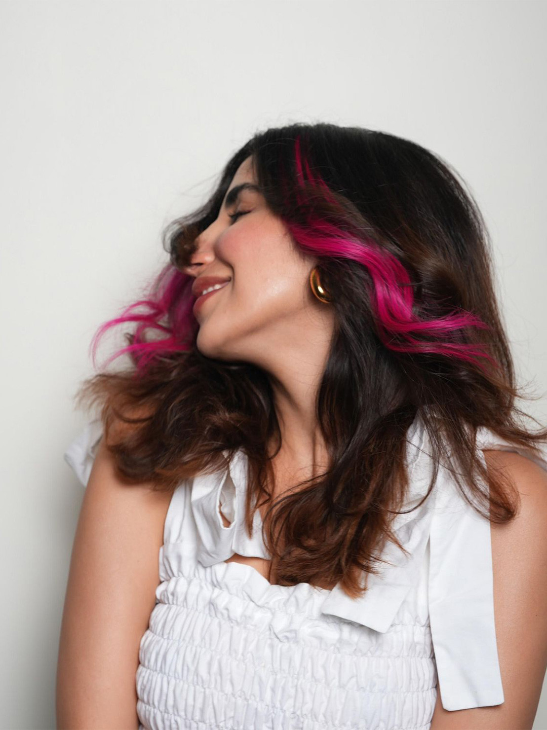 NISH HAIR Set Of 2 Clip-In Wavy Coloured Strand Hair Extension - Kinky Pinky 20 Inch