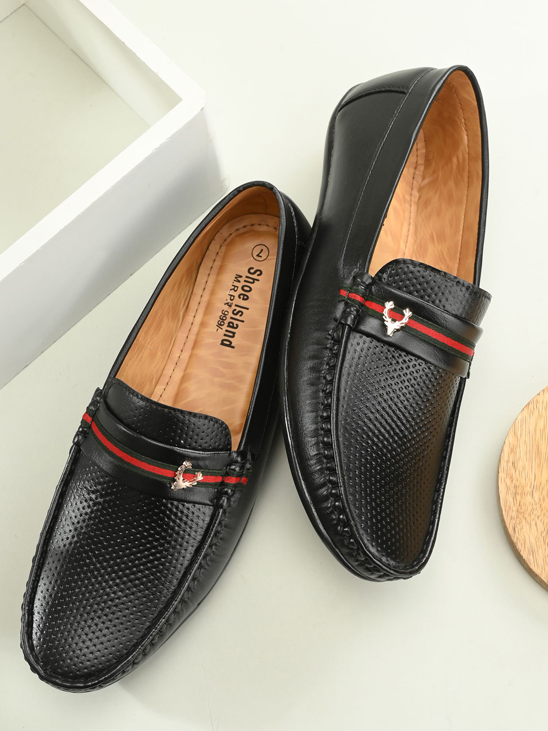 Shoe Island Men Textured Loafers