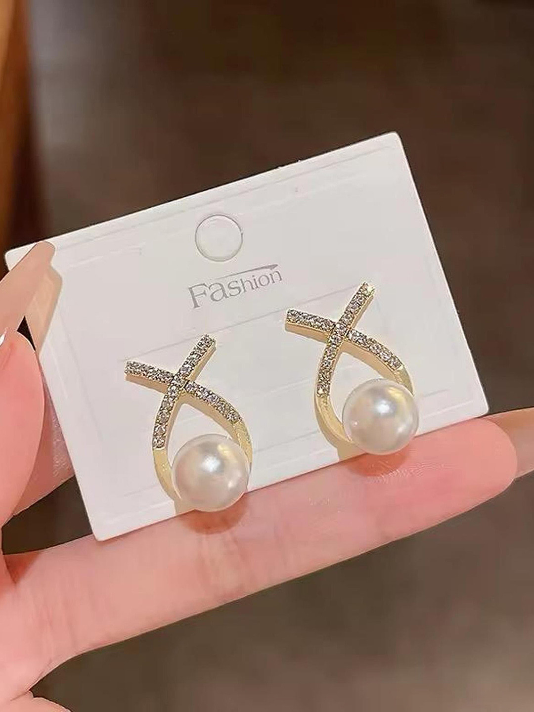 MADDY SPACE Set Of 2 Gold-Plated Pearls Studded Chic Korean Studs