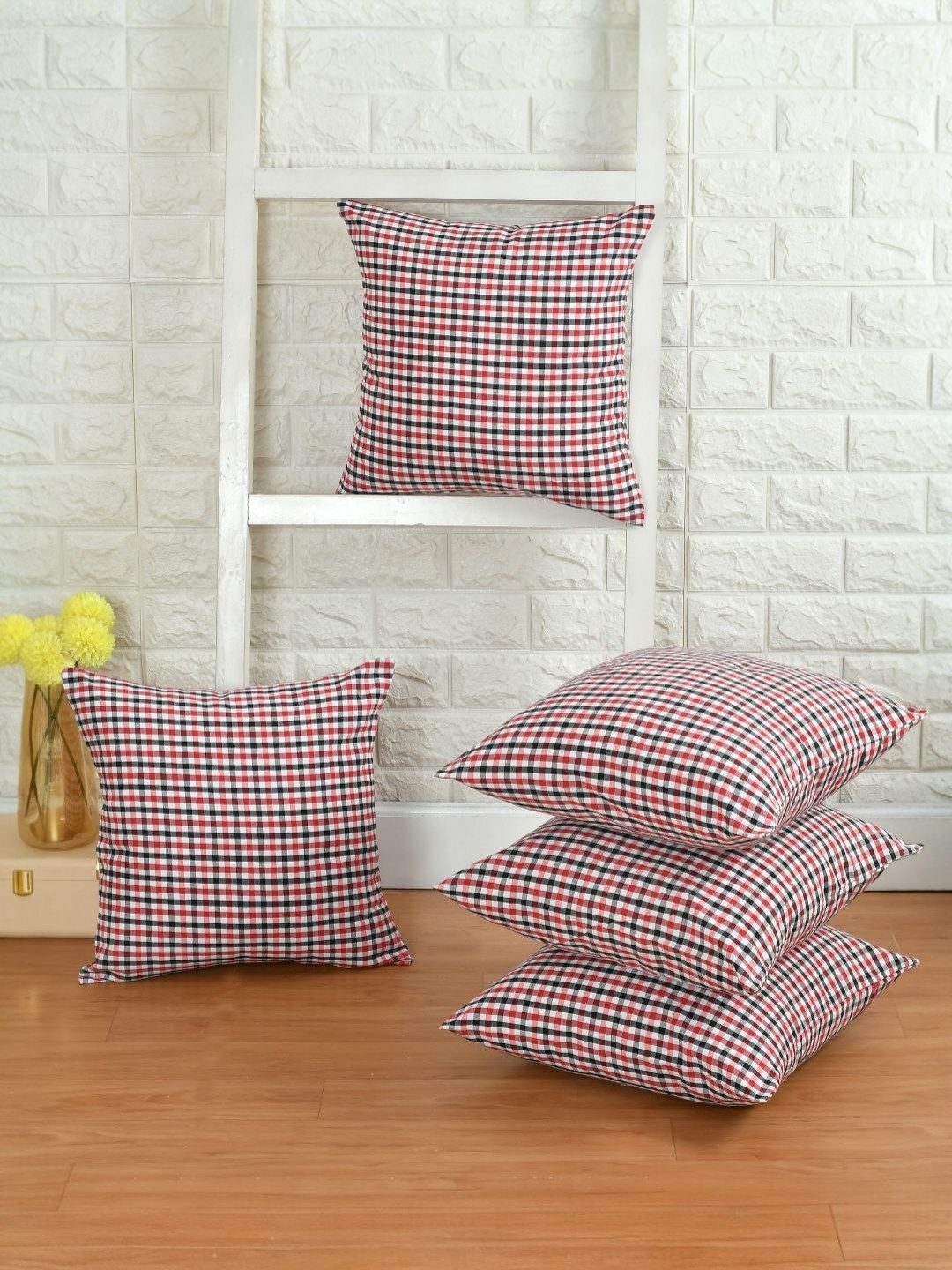 BIGGER FISH Checked Cotton 5 Pcs Square Cushion Covers - 16 x 16 In