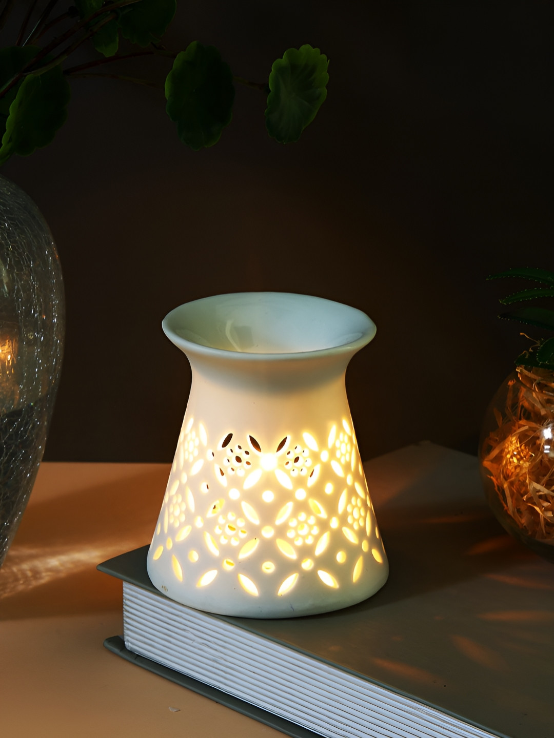 TAYHAA White Textured Ceramic Aroma OilDiffusers