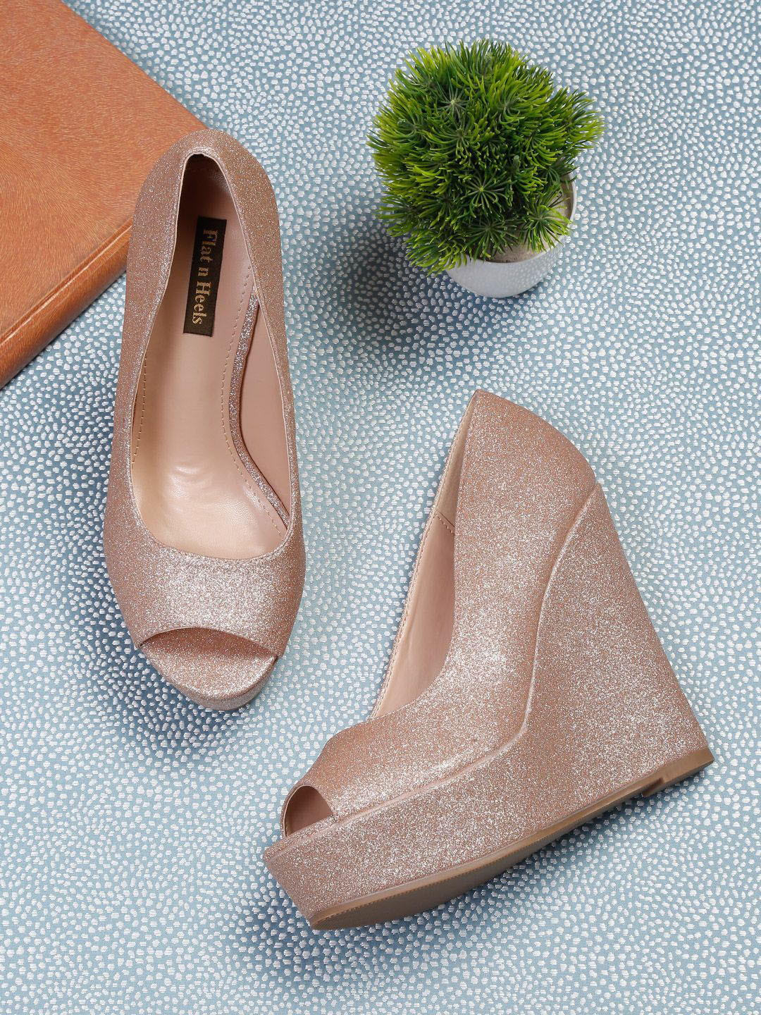 Flat n Heels Wedge Pumps