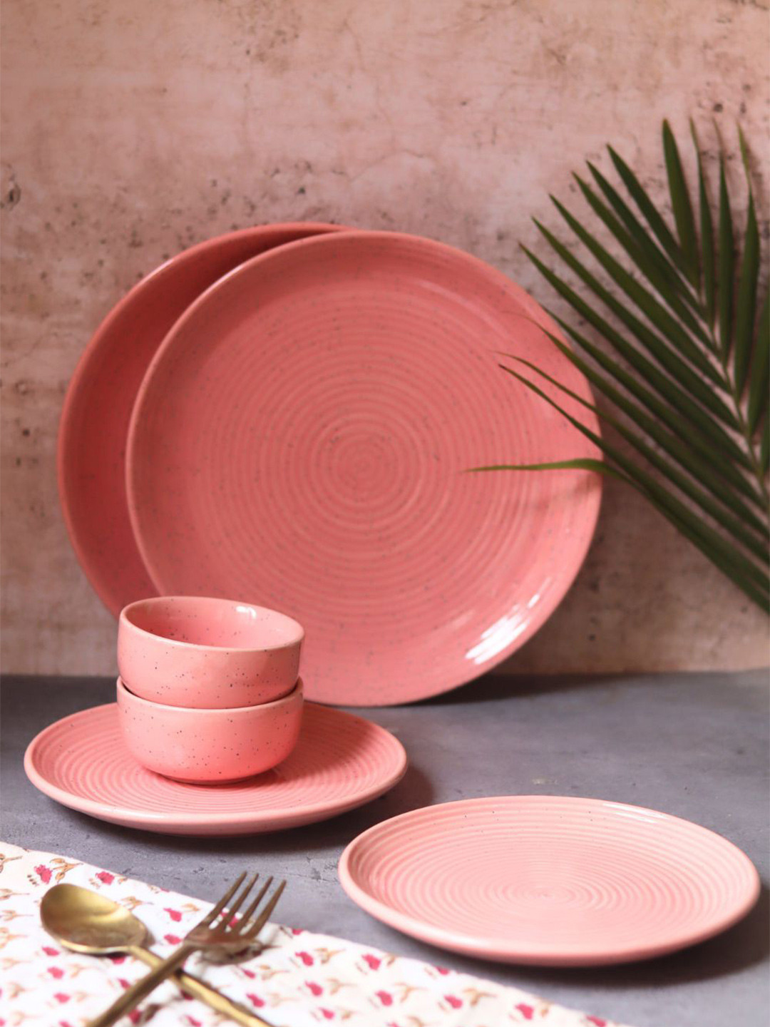 WEAVING HOMES Rosy Pink 6 Pieces Ceramic Glossy Dinner Set
