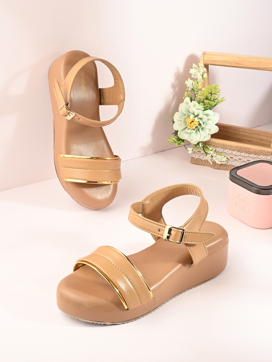 DressBerry Wedge Gladiators with Buckles