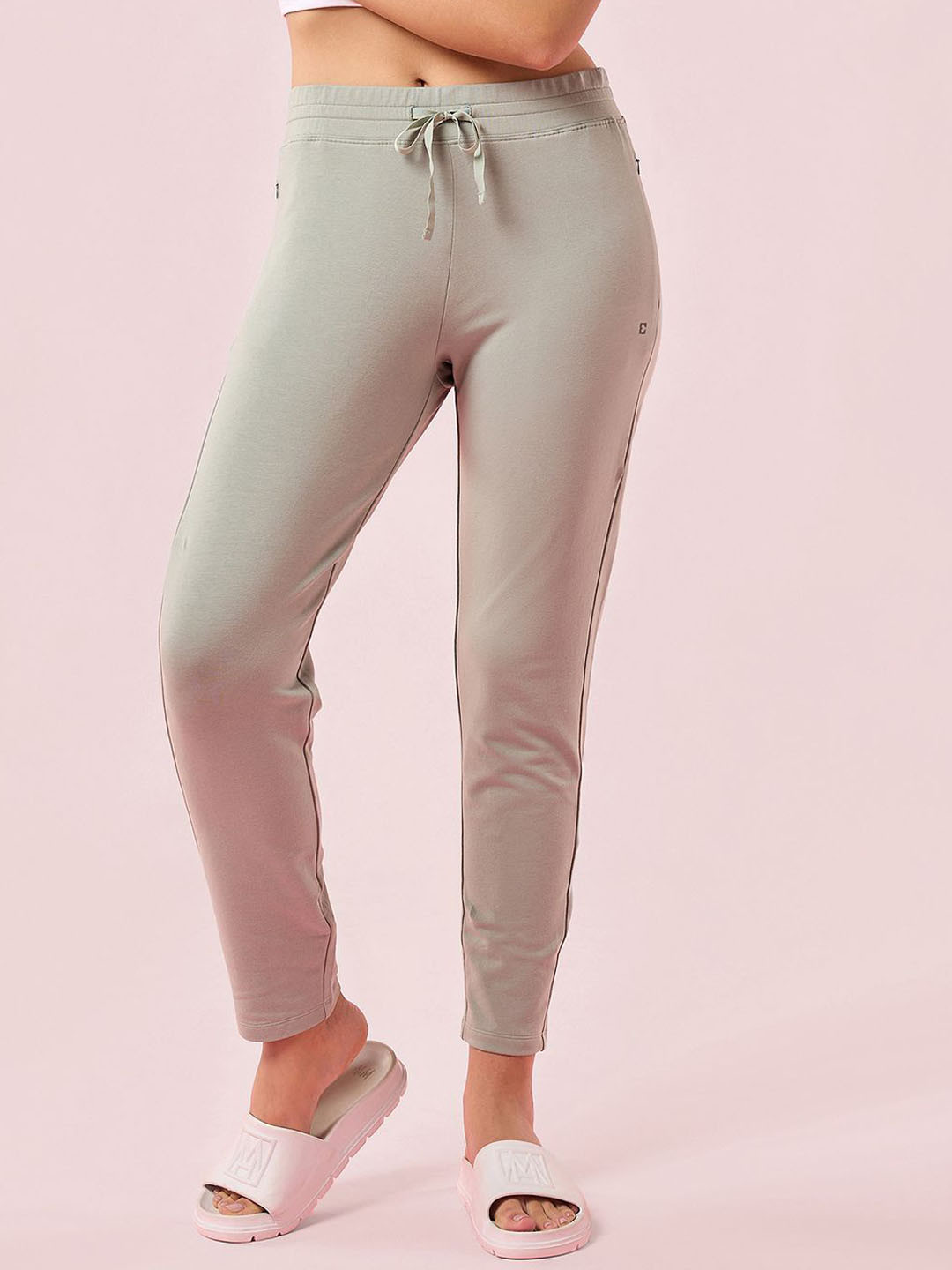 Enamor Slim Fit Mid Rise French Terry Ankle length Lounge Pant