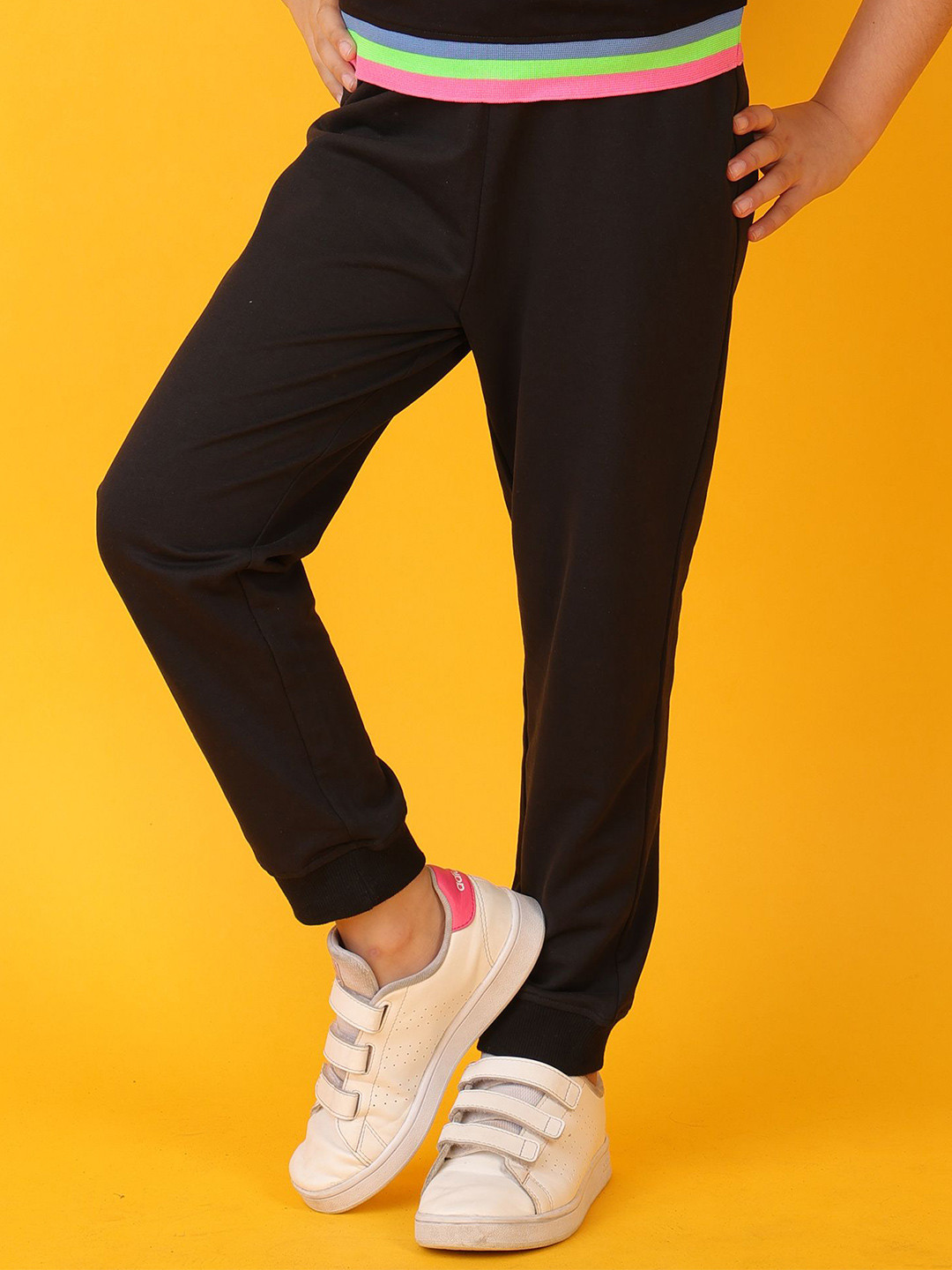 Anthrilo Girls Black Silver Heart Interlock Summer Jogger