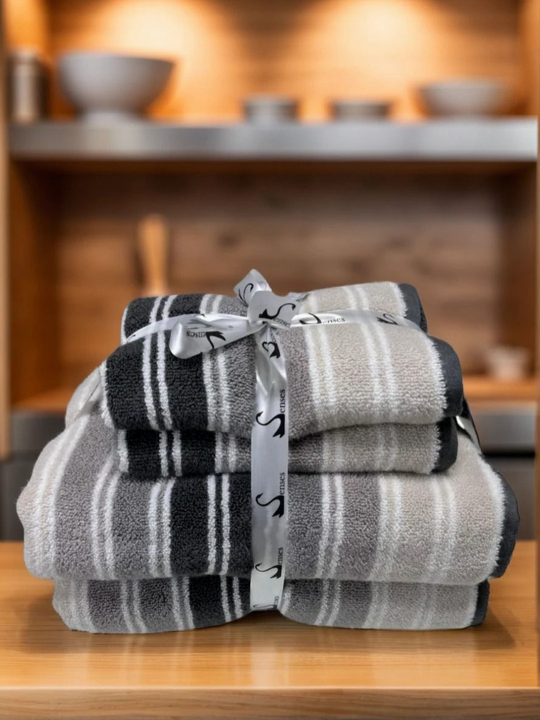 SENSES Grey & Silver-Toned 4 Piece Striped Cotton 500 GSM Towel Set