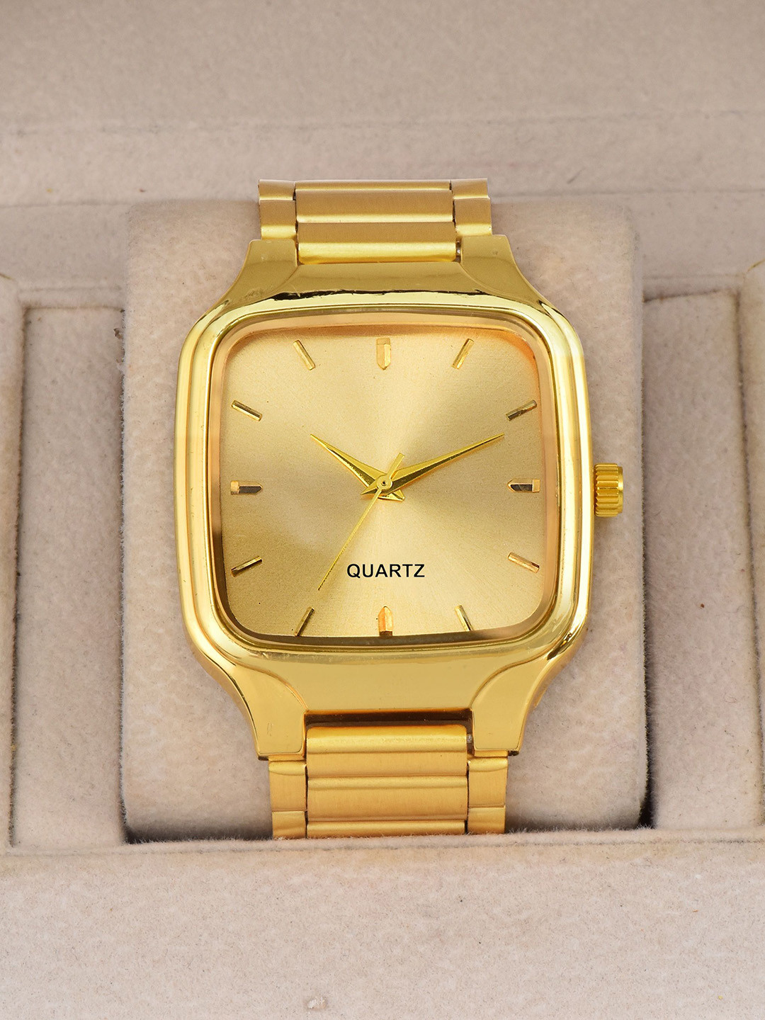 SWADESI STUFF Men Dial & Bracelet Style Straps Analogue Watch SDS 158 GOLD 99