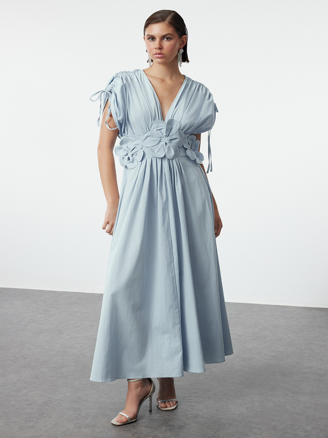 Trendyol Flutter Sleeve Maxi Dress