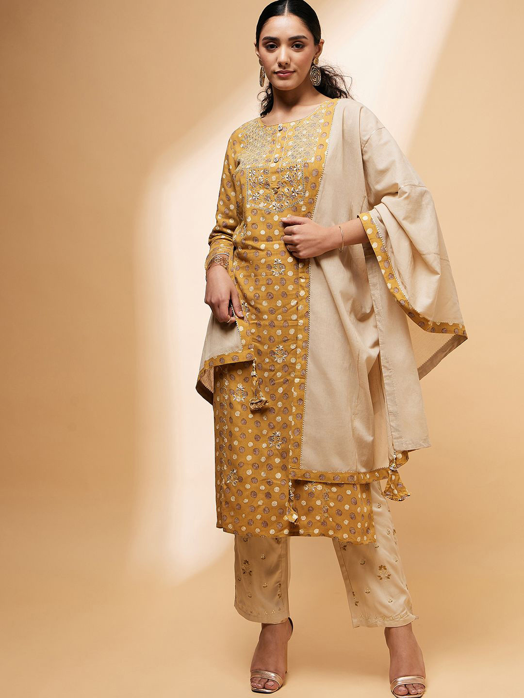 CHETI Women Embroidered Regular Zardozi Kurta with Trousers & With Dupatta
