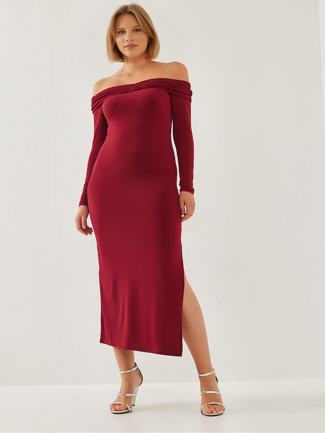 BIANCO LUCCI Off-Shoulder Bodycon Midi Dress