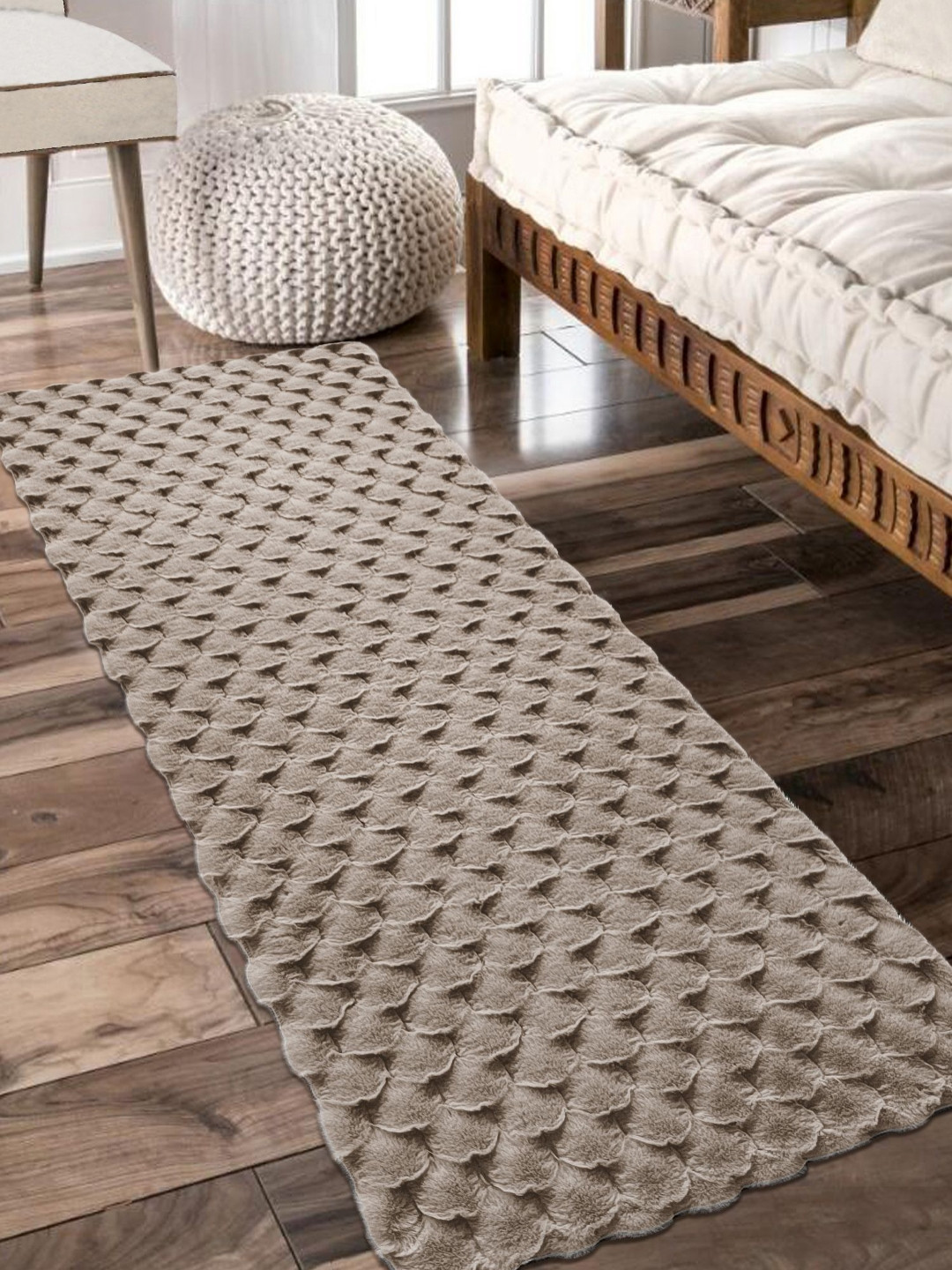 OBSESSIONS Beige Anti-Static Floor Runner
