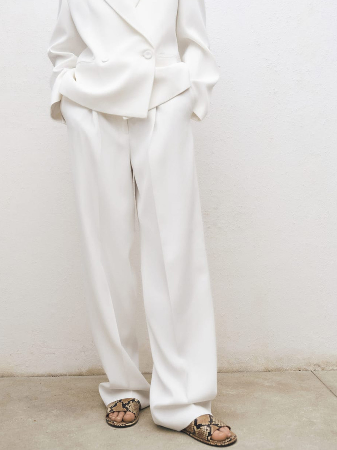 MANGO SELECTION Women Low-Rise Pleated Detail Formal Wide Leg Trousers