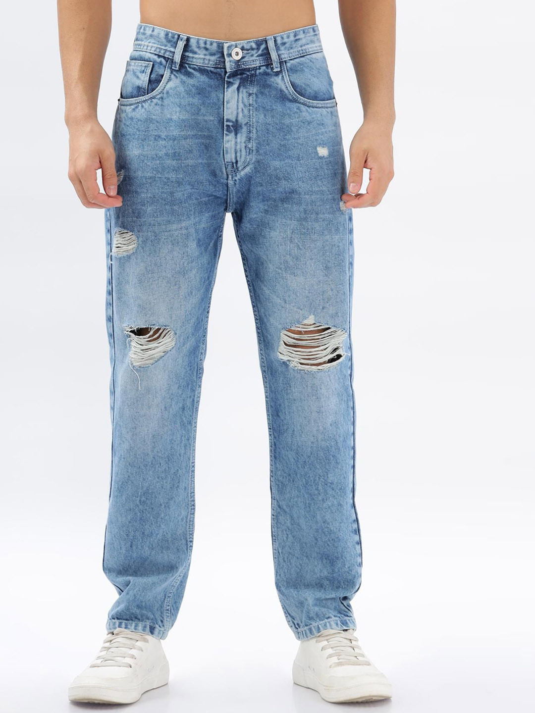 COLOR HUNT Men Comfort Mildly Distressed Light Fade Jeans