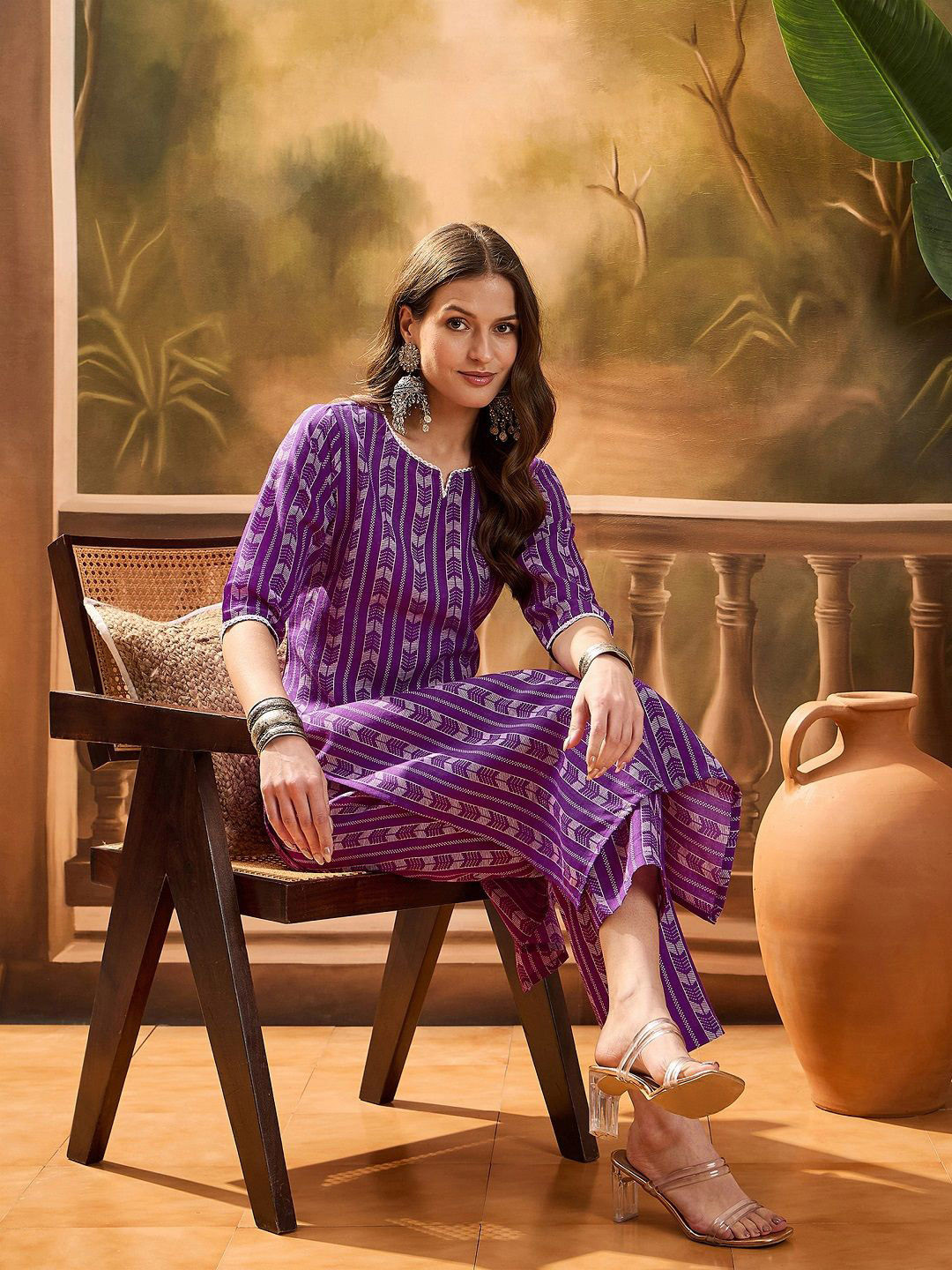 Women's Printed Straight Kurta & Trousers