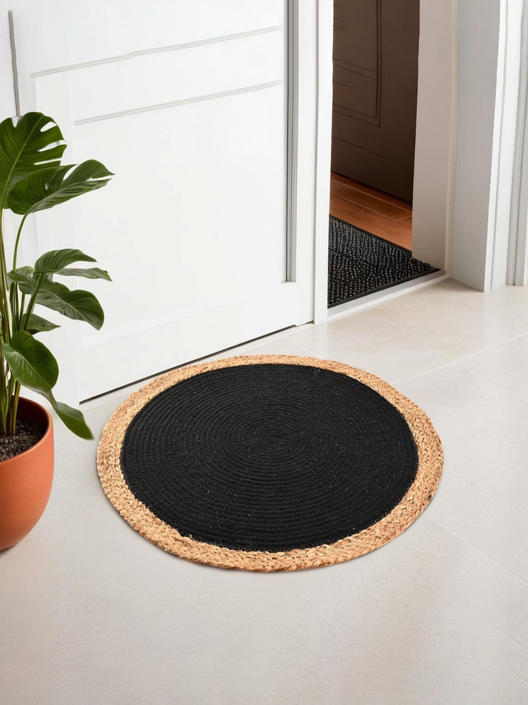 Aura Brown & Black Jute Round-Shaped Doormat