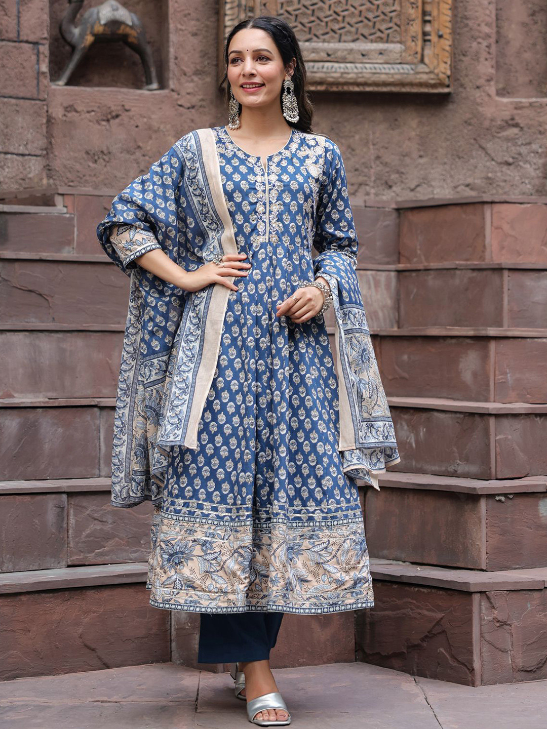 Rain & Rainbow Women Ethnic Motifs Printed Regular Sequinned Pure Cotton Kurta with Trousers & With Dupatta