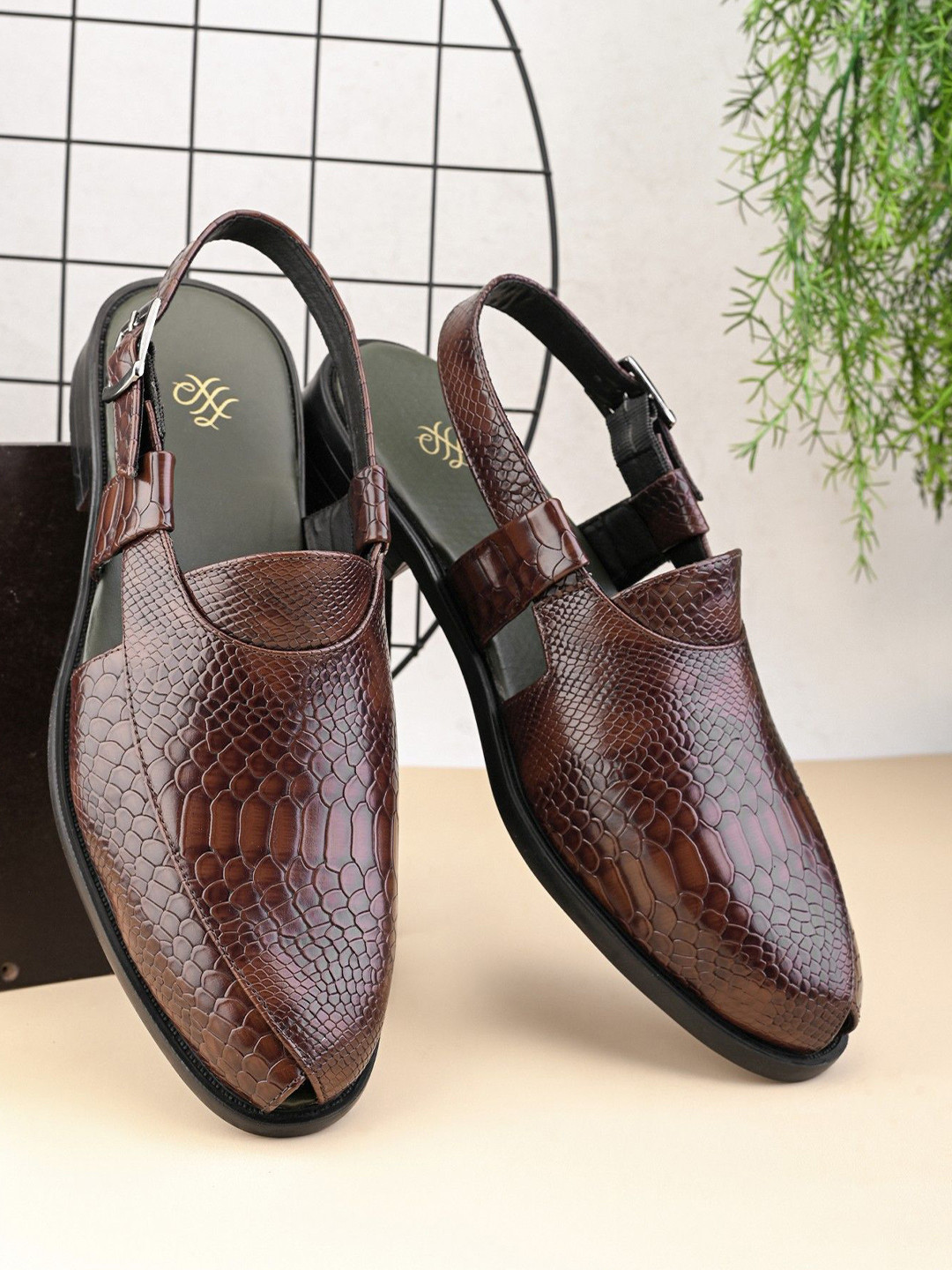 House of Pataudi Men Textured Round Toe Comfortable Shoe-Style Sandals