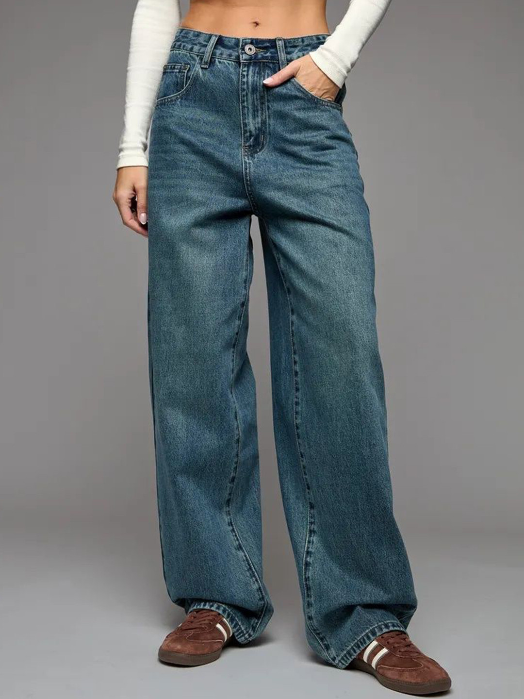 Aadvi Fashion Women Jean Flared High-Rise Low Distress Heavy Fade Stretchable Jeans