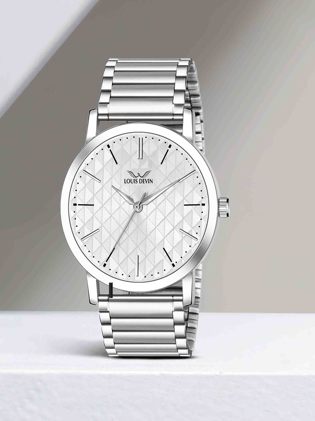 LOUIS DEVIN Men Brass Embellished Dial & Stainless Steel Textured Straps Analogue Watch LD-G049-SLV-CH