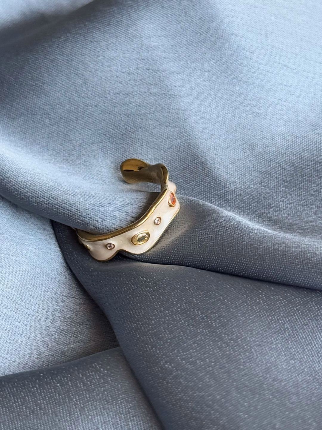 The Jewellery Tale Gold-Plated Enamelled FingerRing