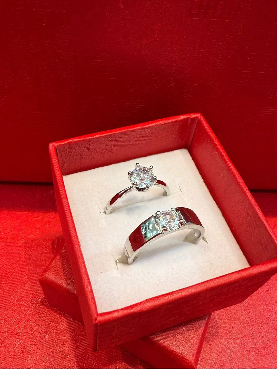 DressBerry 2-Pcs Silver-Plated Cubic Zirconia StuddedFingerRing