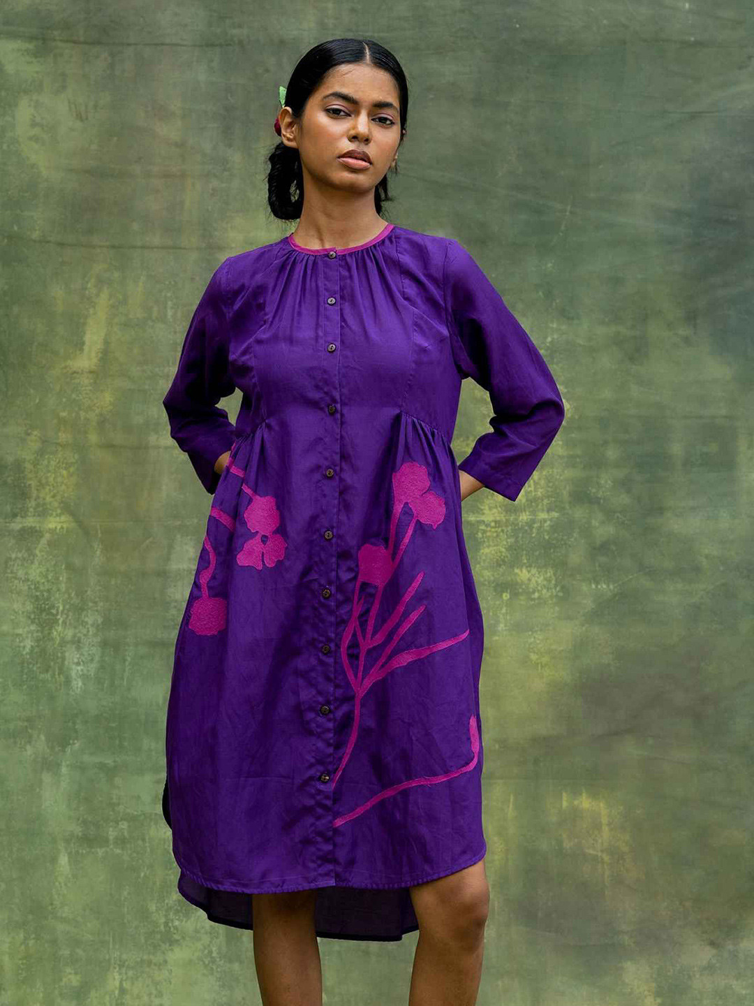 Doodlage Floral Embroidered Thread Work Kurta