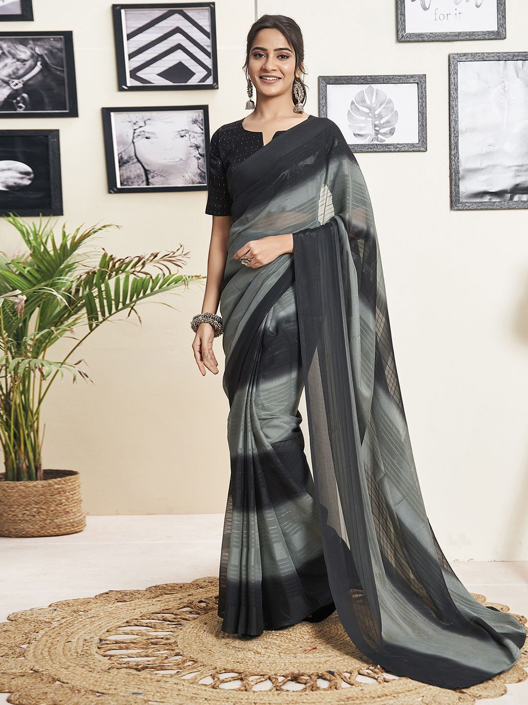 DIVASTRI Striped Zari Pure Georgette Ready to Wear Saree