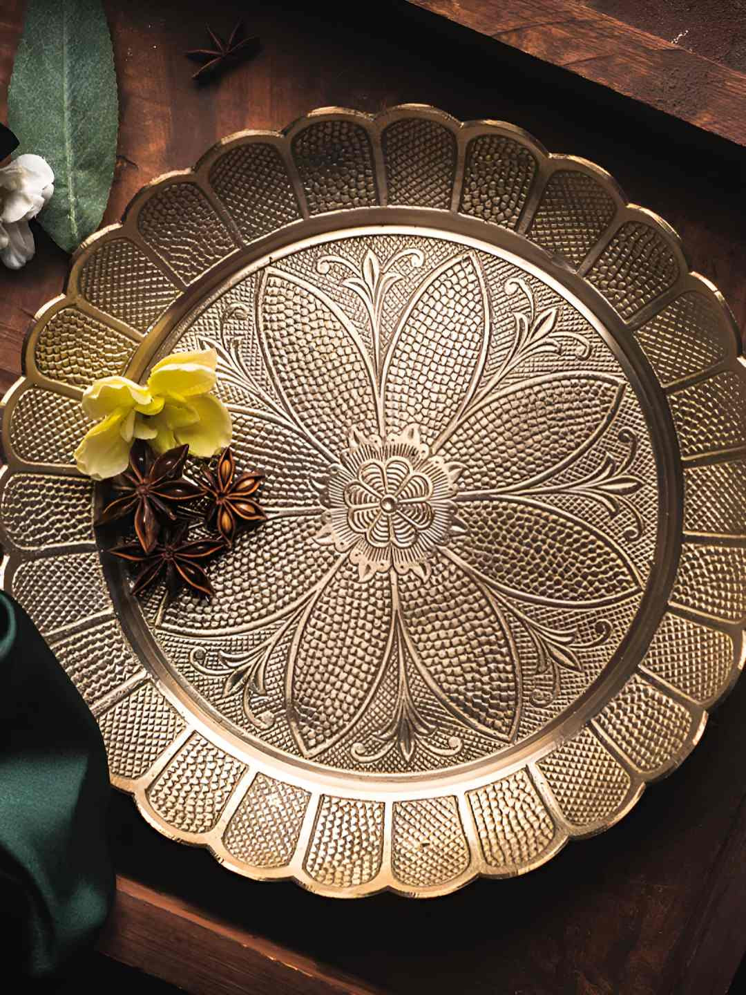 AMALAFIEE CERAMICS Gold-Toned 2025 Brass 1 Pieces Easy to Clean Food Platter