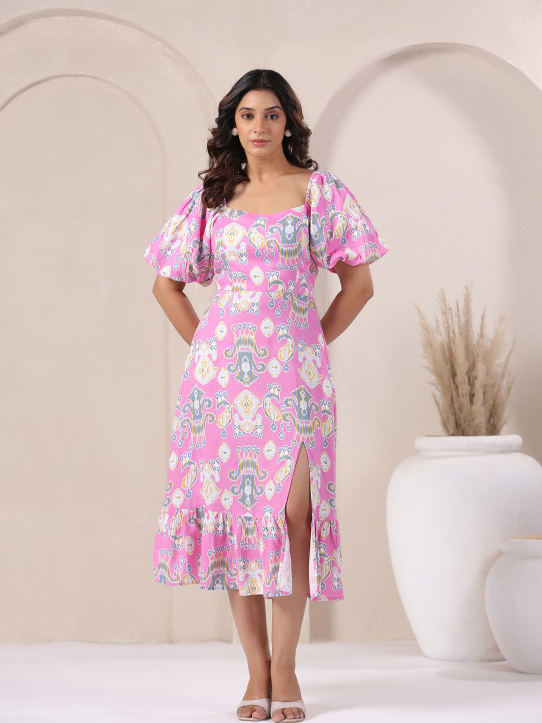 Zenava by Myntra Floral Print Flared Sleeve Fit & Flare Midi Dress