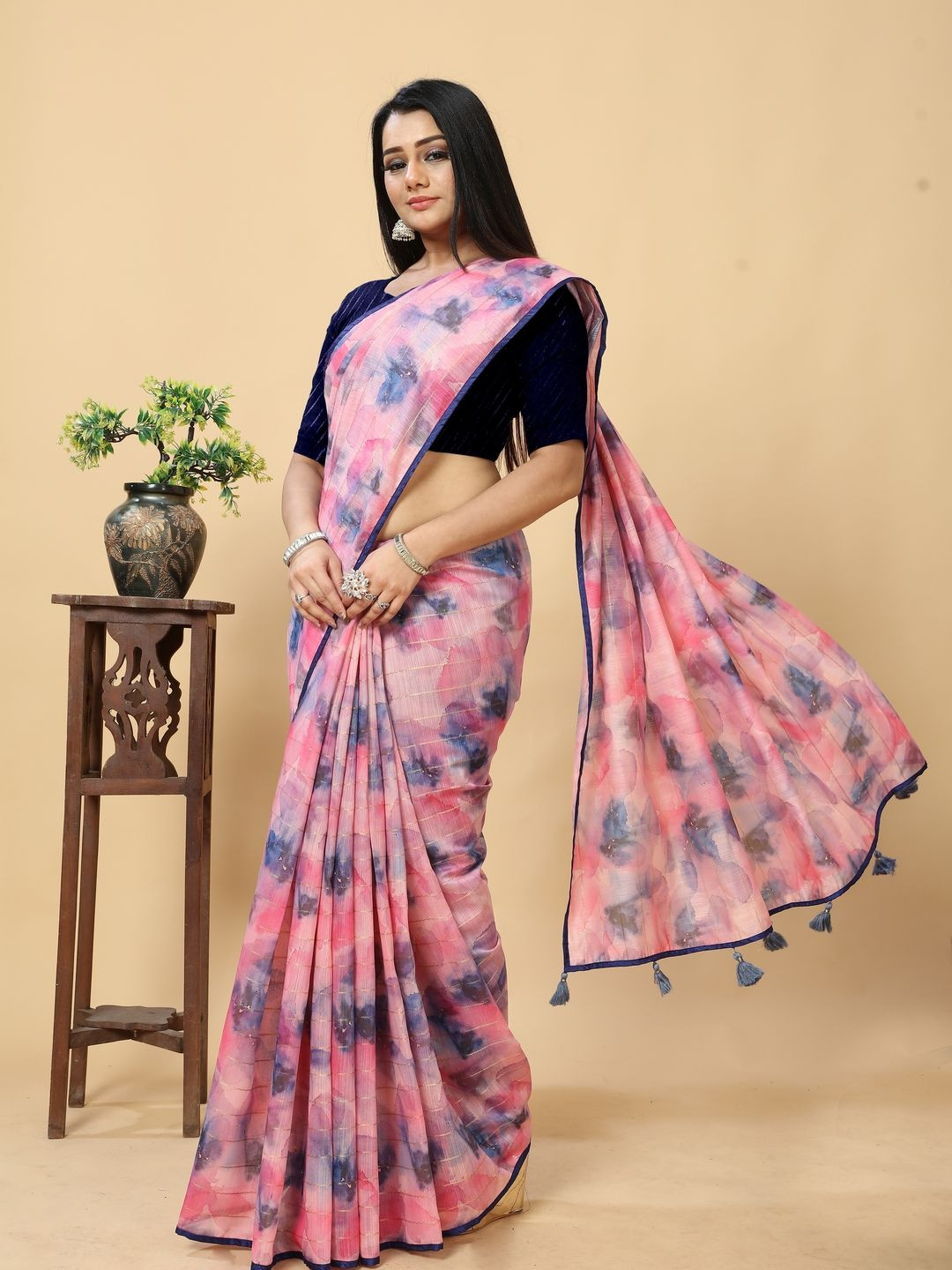 Suha Tie and Dye Linen Blend Saree